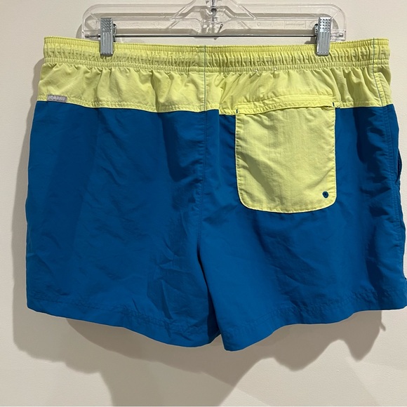 Columbia‎ swim trunks - Picture 3 of 5